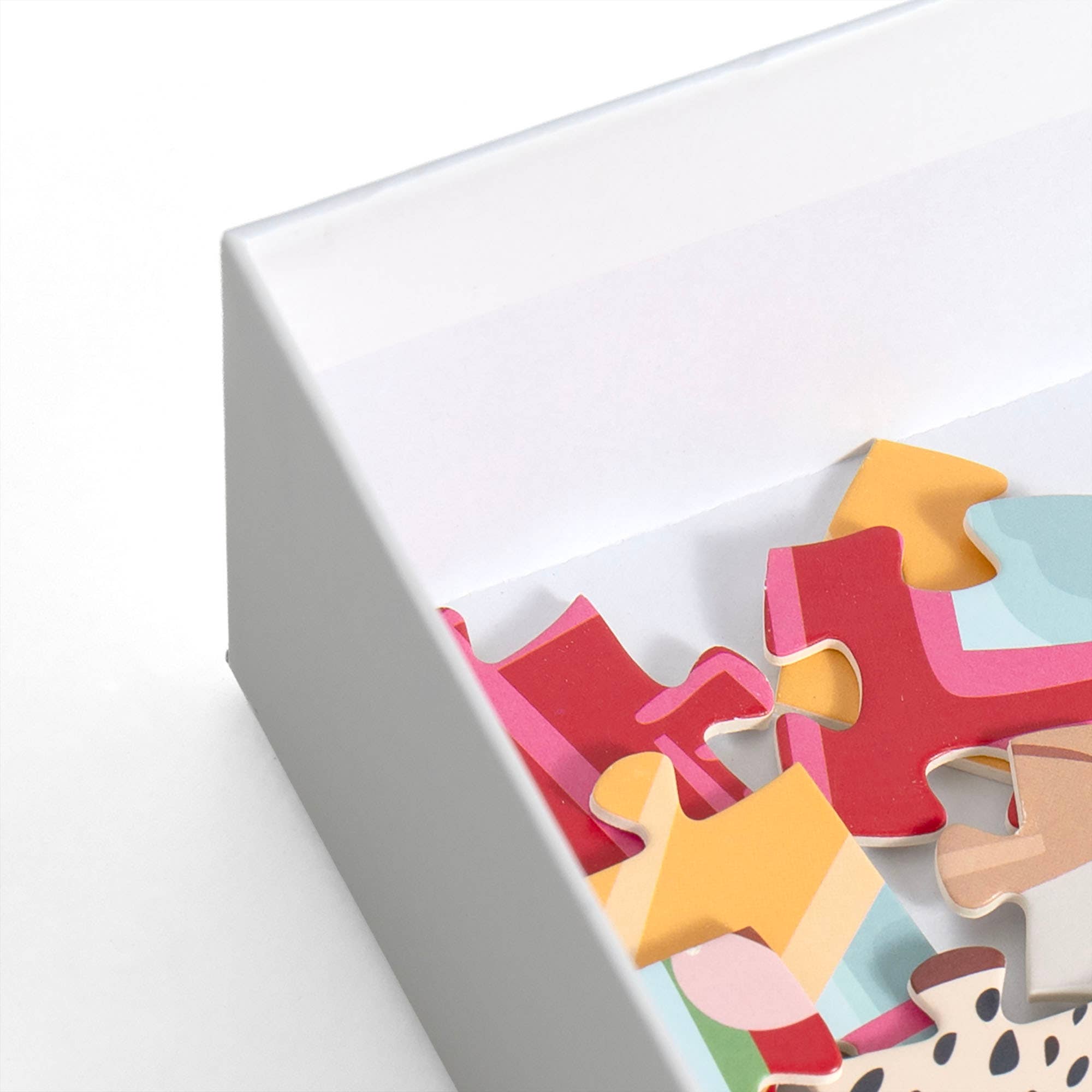 Match Made In Pieces | 500-Piece Rom-Com Jigsaw Puzzle for Romance Book Lovers